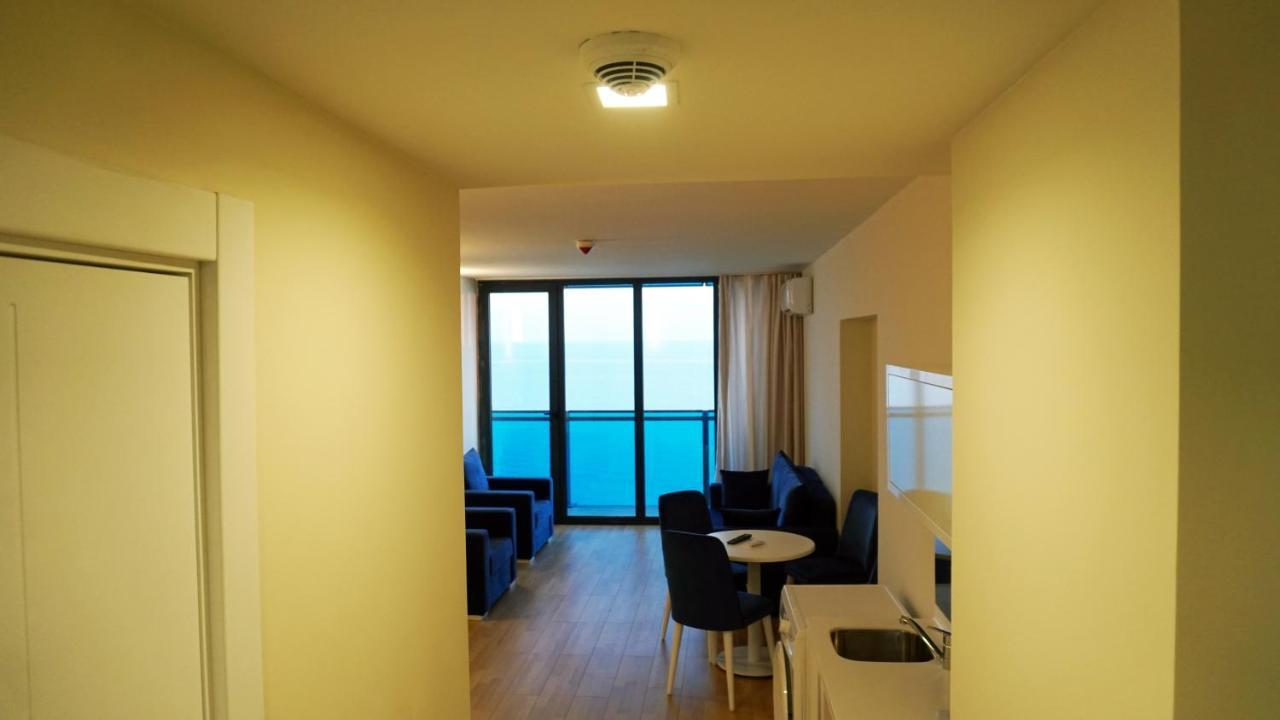 Trip Batumi Aparthotel Exterior foto
