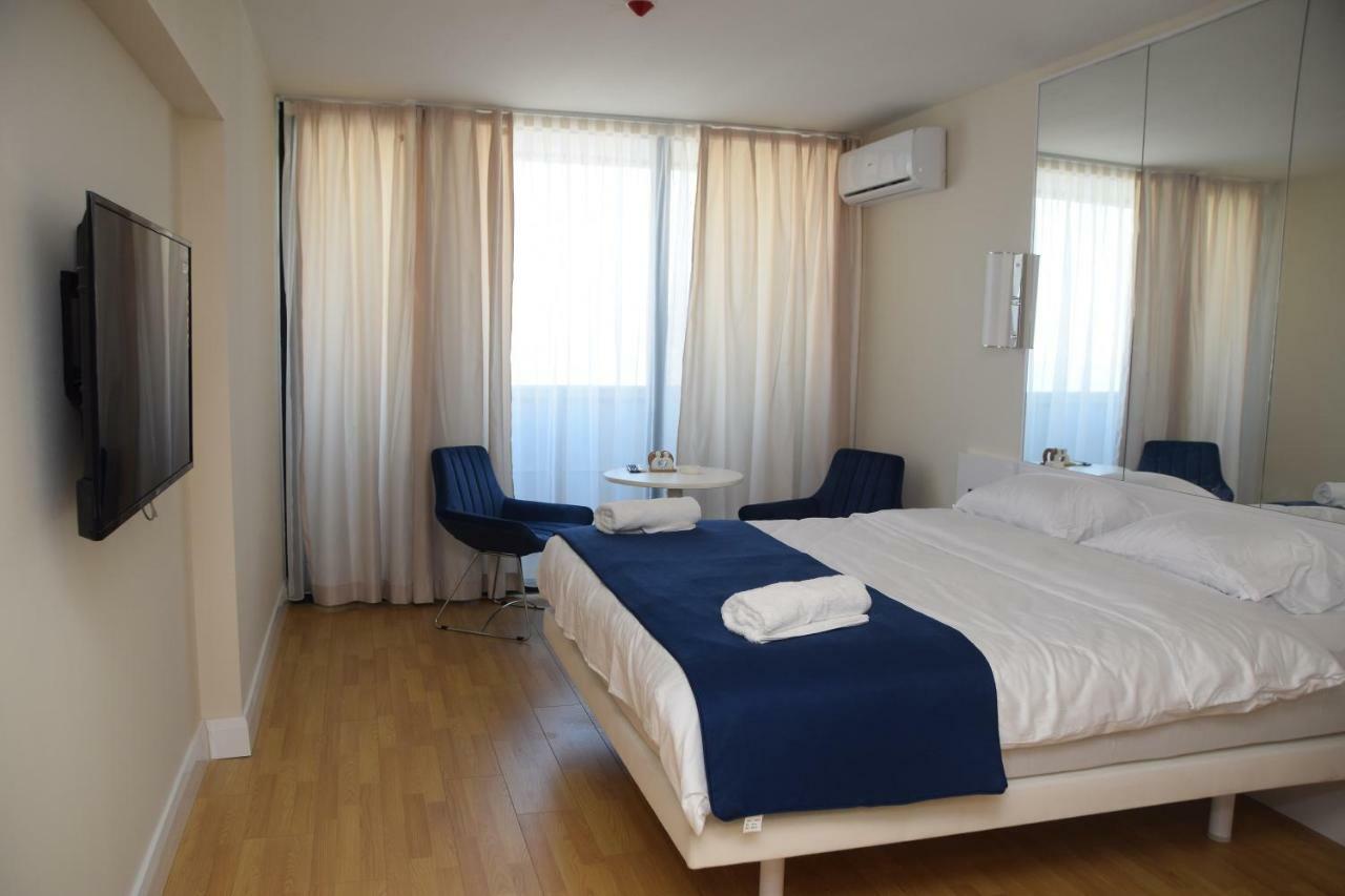 Trip Batumi Aparthotel Exterior foto
